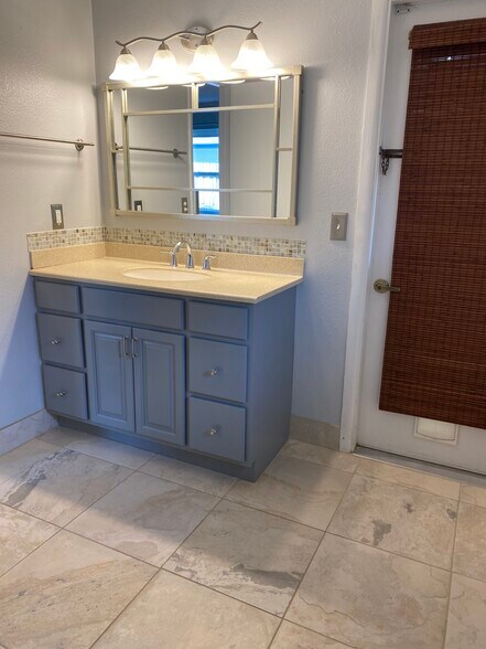 Building Photo - 533 Legume Drive