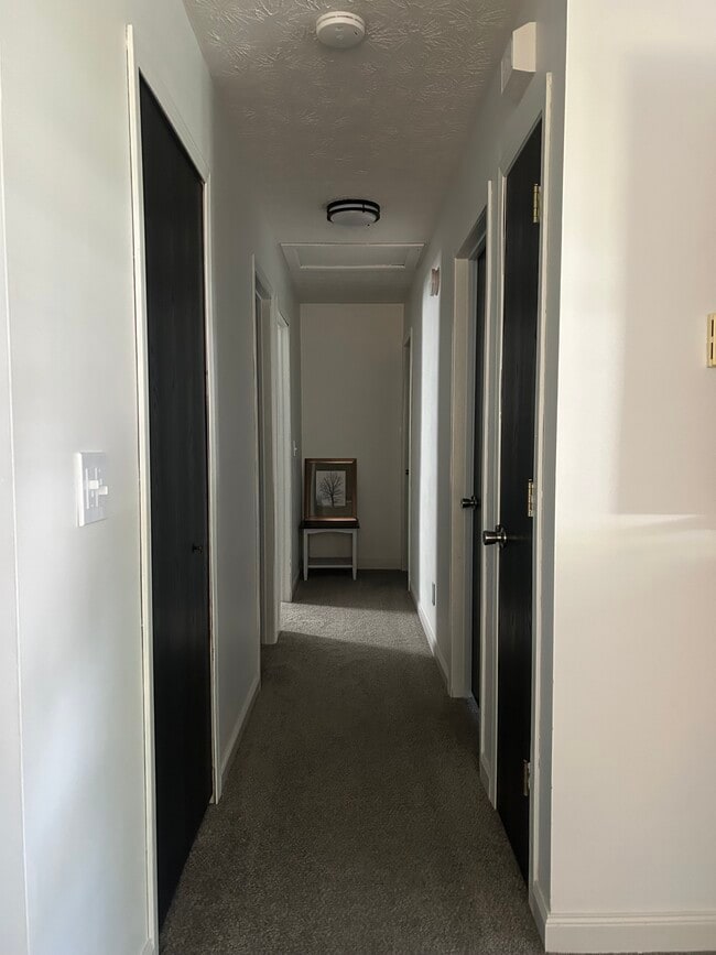 Building Photo - 14268 Prospect Rd