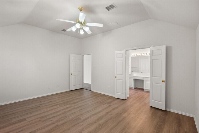 Building Photo - 6705 Terrace Glen Dr