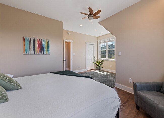 Building Photo - 179 Goldfinch Ln