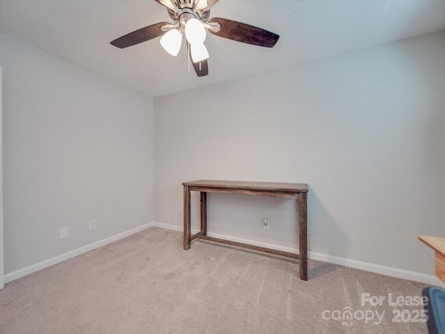 Building Photo - 1052 Churchill Downs Ct