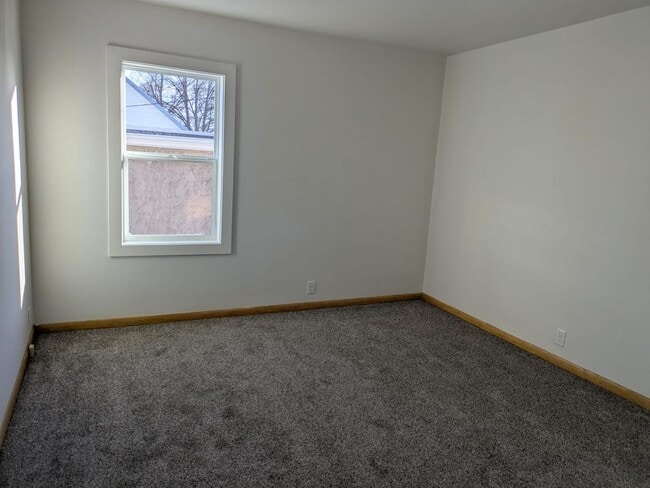 Building Photo - 2611 27th St