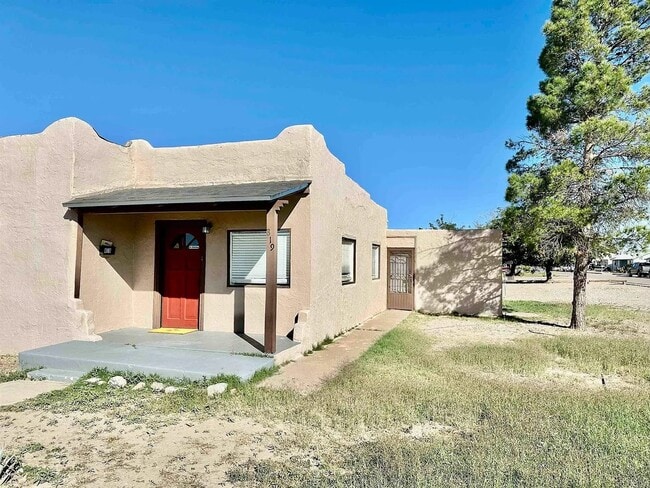 Building Photo - 819 15th St