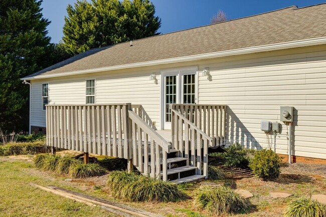 Building Photo - 1111 Quail Haven Dr
