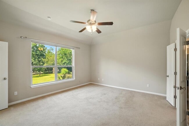 Building Photo - 107 Tylee Cir