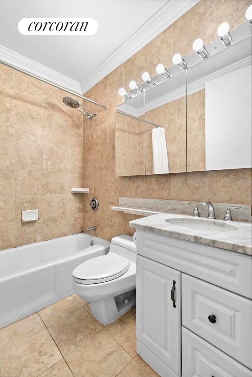 Building Photo - 350 W 50th St