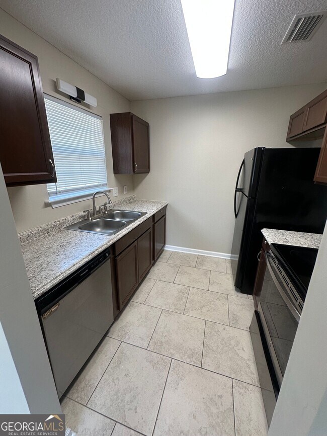 Building Photo - 140 Sapelo Dr