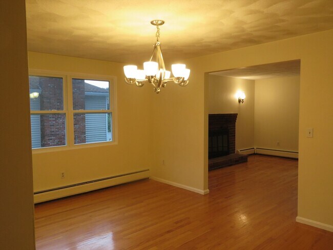 Building Photo - 2A Bryon Rd