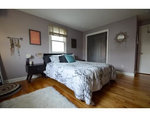 Building Photo - 99 Russell St