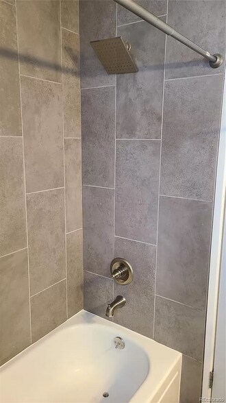 Building Photo - 6800 E Tennessee Ave