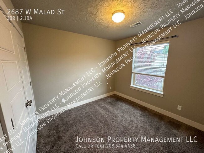Building Photo - 2687 W Malad St