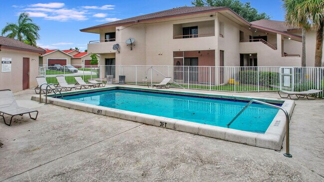 Building Photo - 12641 Westhampton Cir