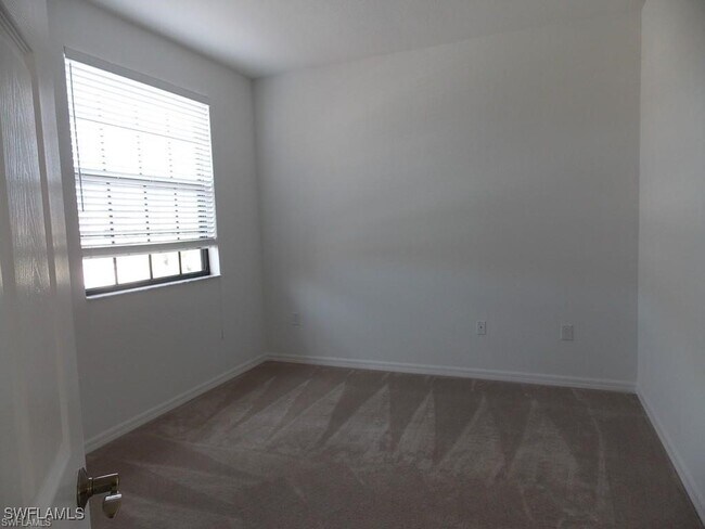 Building Photo - 7376 Bristol Cir