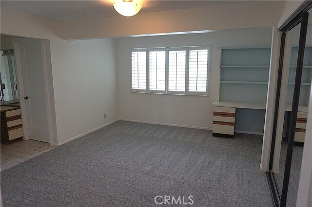 Building Photo - 9281 Woodcrest Dr