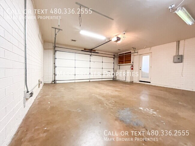 Building Photo - 103 E Palmcroft Dr