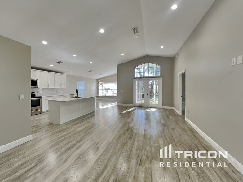 Building Photo - 11002 Millbury Ct