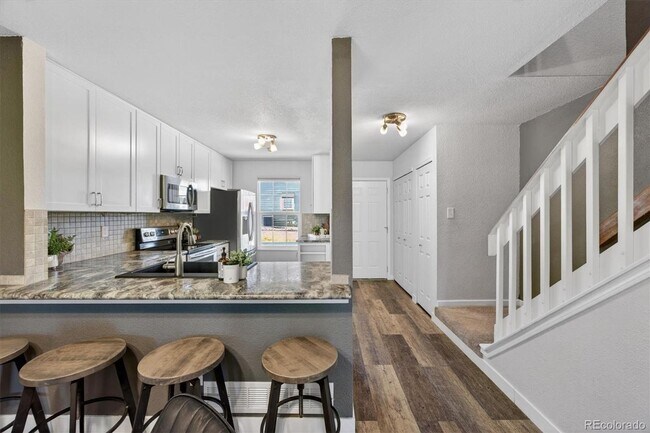 Building Photo - For Rent – $2,195/month | Stanton Farms Townhome in Littleton
