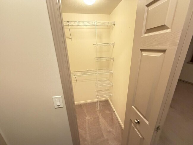 Building Photo - 1255 Wolf Hollow Ln