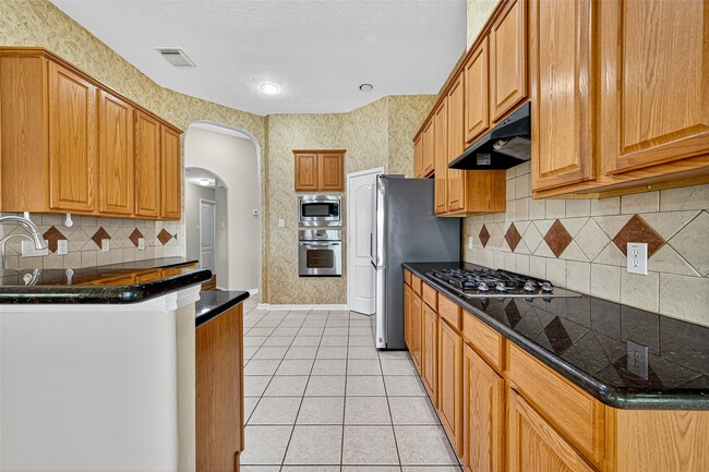 Building Photo - 4014 Shoreview Ln