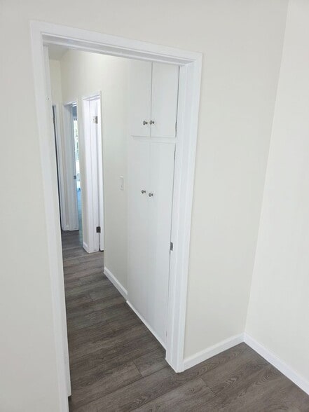 Building Photo - 124 N Brighton St