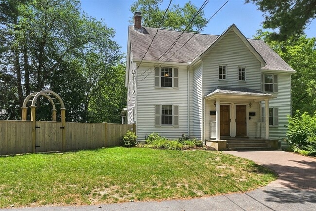 Building Photo - 64 Lincoln Ave