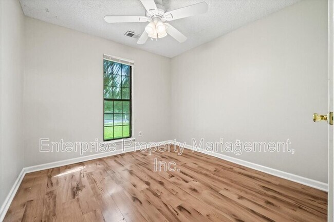 Building Photo - 7103 Tagen Dr