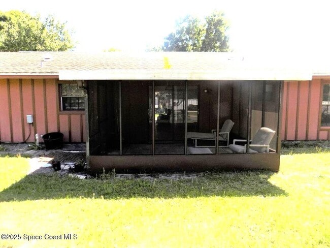 Building Photo - 774 John Adams Ln