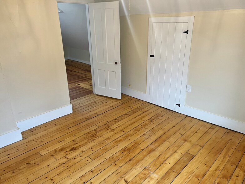 Building Photo - 9 Summer St