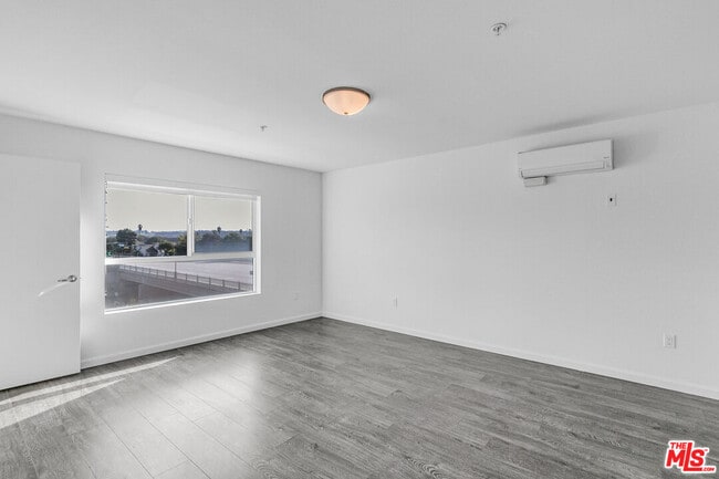 Building Photo - 4980 S Centinela Ave