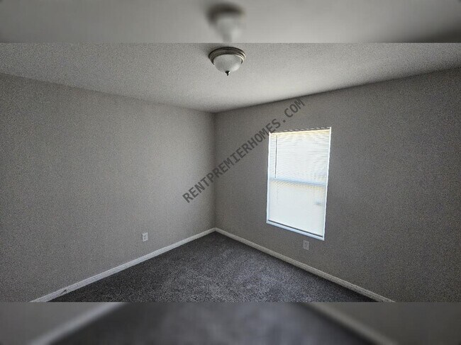 Building Photo - 15524 Briar Forest Dr