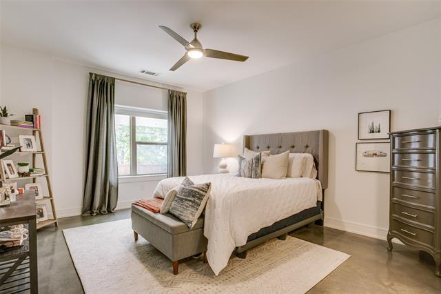 Building Photo - 5718 McCommas Blvd