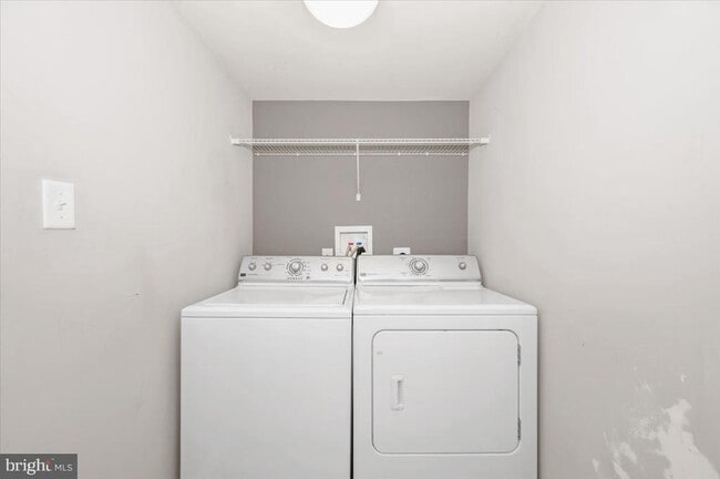 Building Photo - 7 New Gate Ct