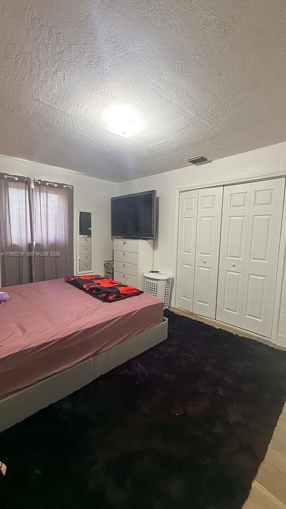 Building Photo - 673 W 30th St