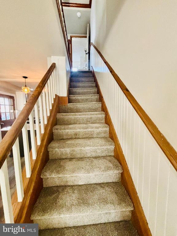 Building Photo - 243 Hall St