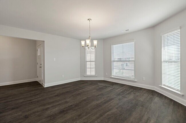 Building Photo - 9102 Eagle Trce Dr SE