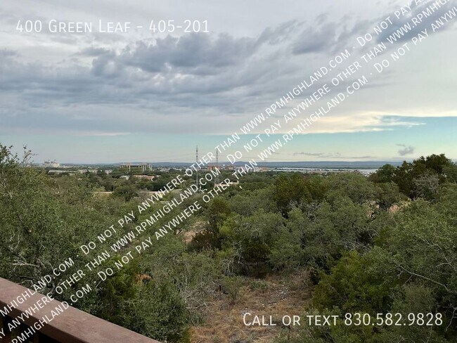 Building Photo - 400 Green Leaf