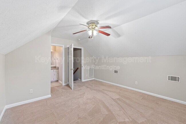 Building Photo - 845 Prairie Ln