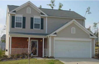 Building Photo - Recently Renovated Single Family Home in t...