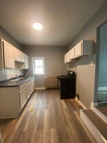 Building Photo - 55 Chase St