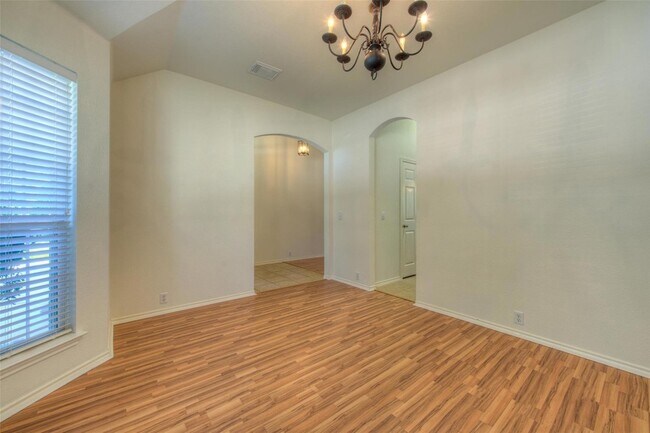 Building Photo - 1632 Belvedere Pl