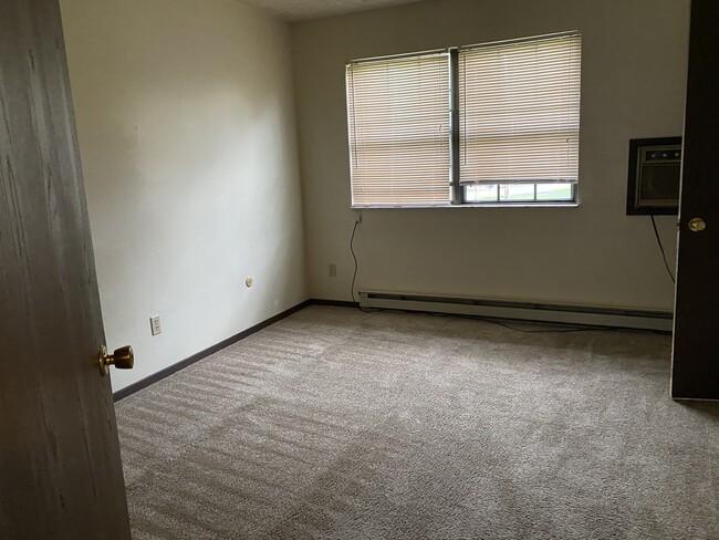 Building Photo - 252 Rustic Lodge Rd