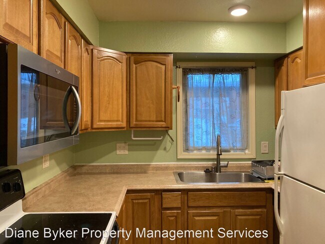 Building Photo - 3 br, 2.5 bath House - 7782 Boundary Avenue