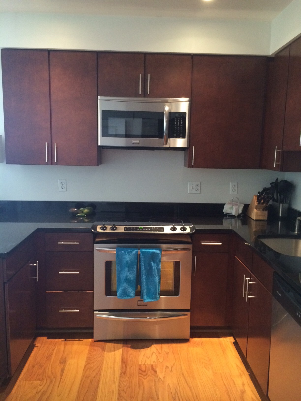Kitchen - 2910 Georgia Ave NW