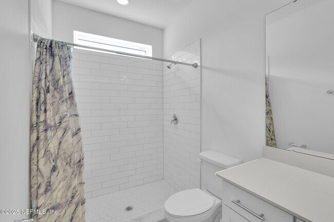 Building Photo - 147 Holly Forest Dr