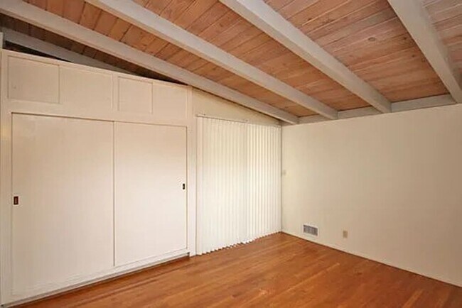 Building Photo - Beautiful 3 bed In Los Angeles