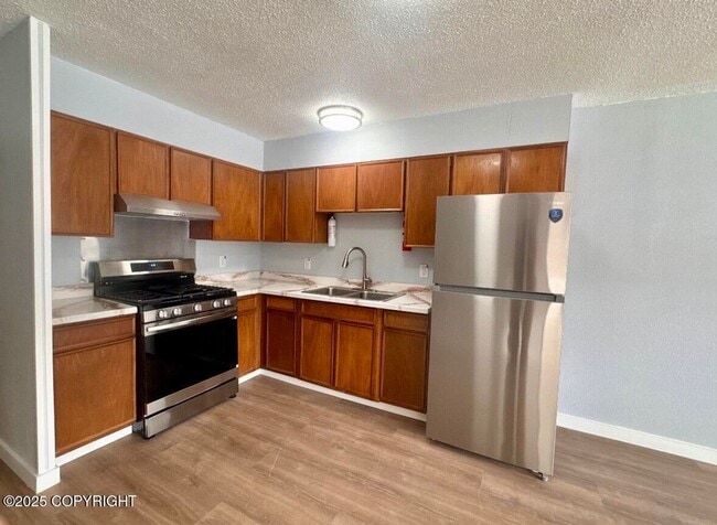 Building Photo - k933w