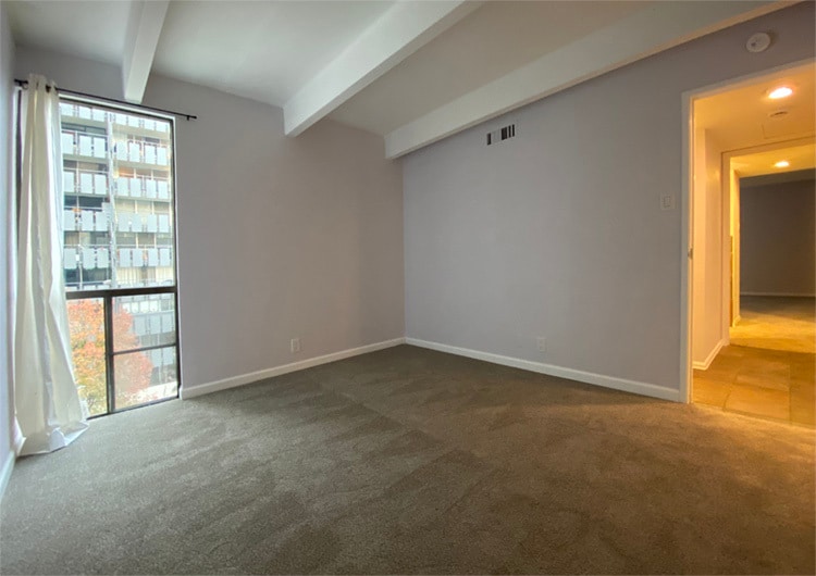 Building Photo - 777 N Washington St