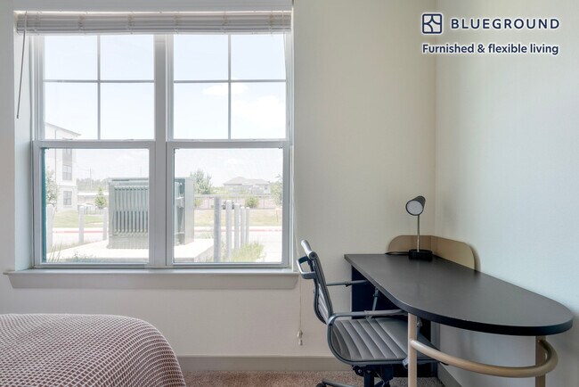 Building Photo - 2001 Ed Bluestein Blvd