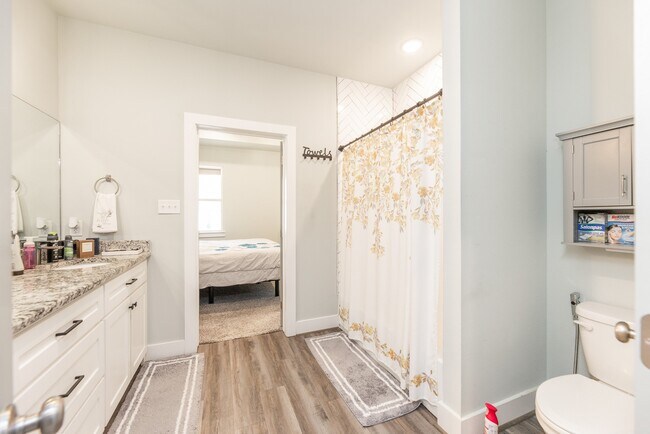 Building Photo - 9 Drywood Ln