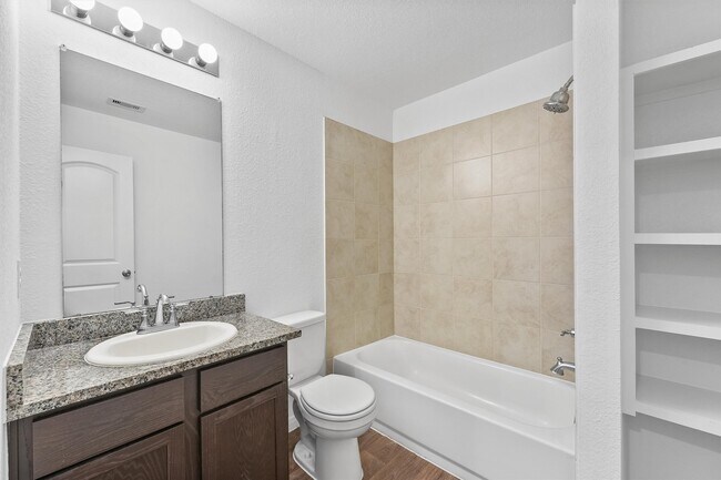 Building Photo - 771 Plum Tree Cir